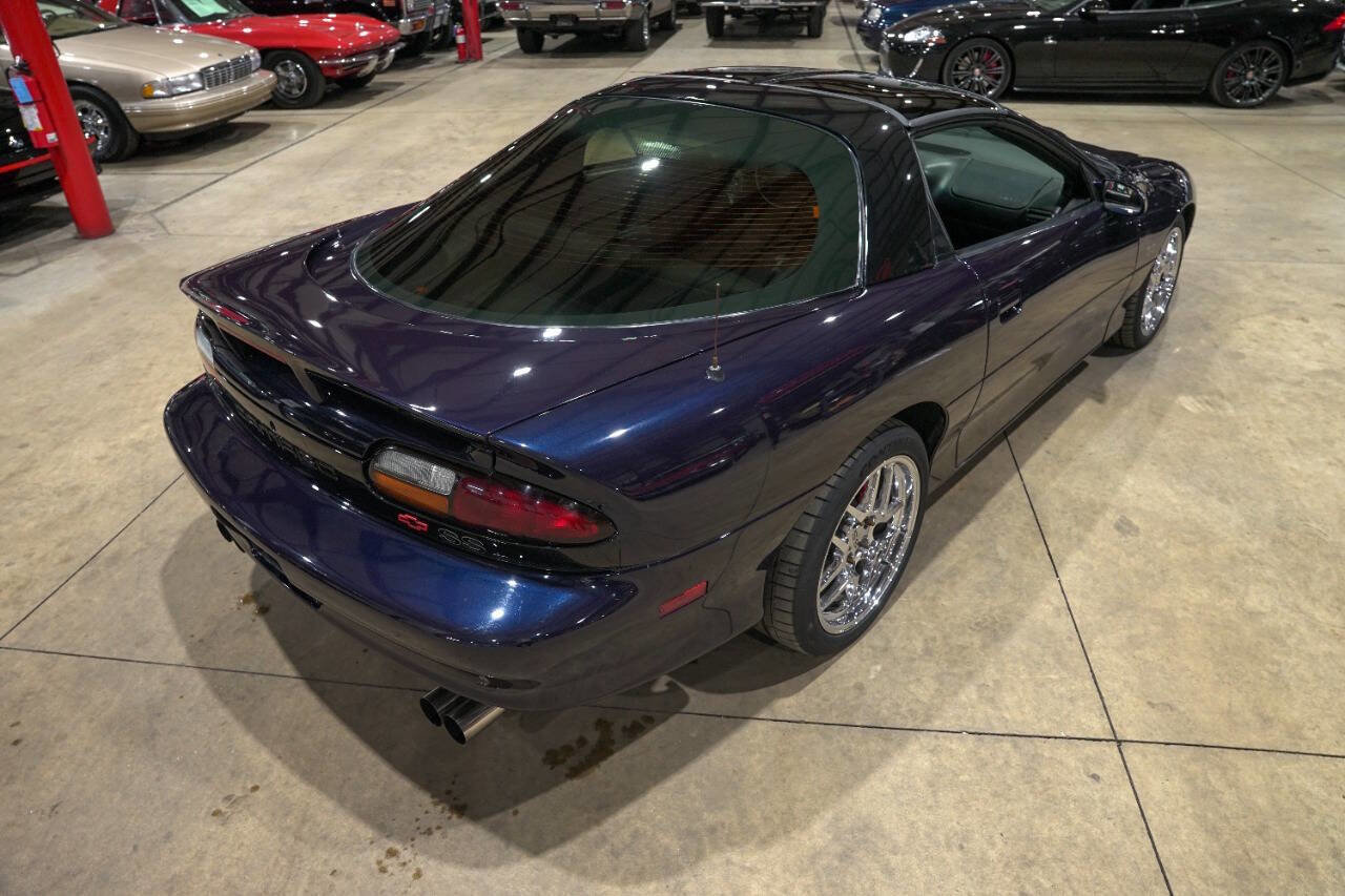 Used 2001 Chevrolet Camaro Z28 w/ SS Performance/Appearance Pkg RWD image 17