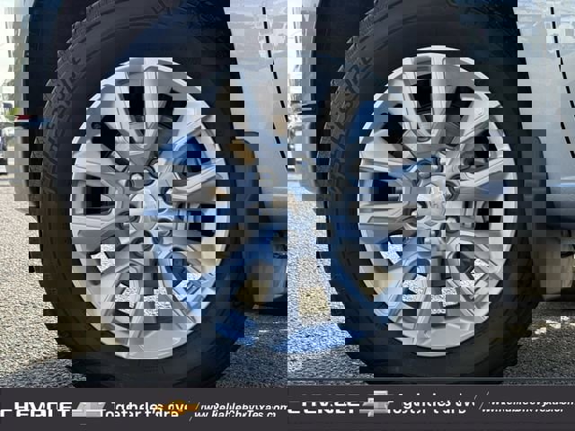 Used 2023 Chevrolet Silverado 1500 Custom image 10