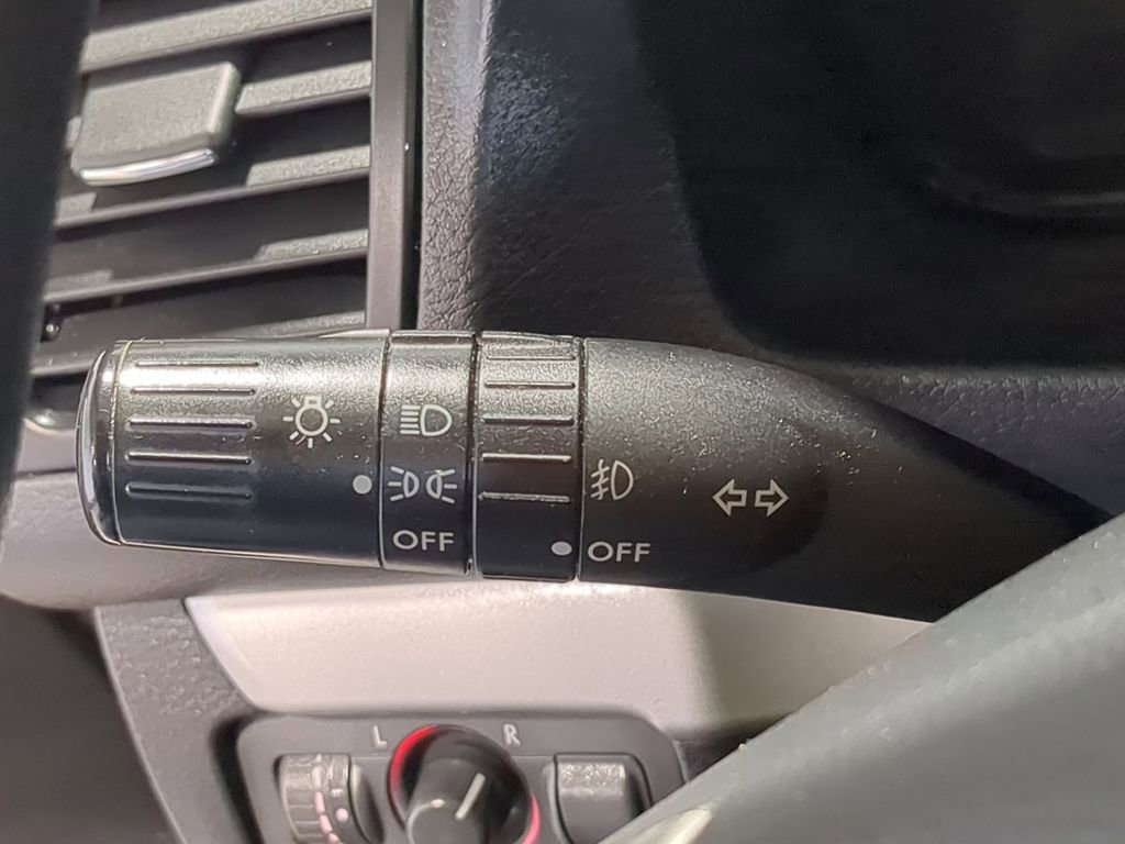 Used 2008 Subaru Outback 2.5i image 27