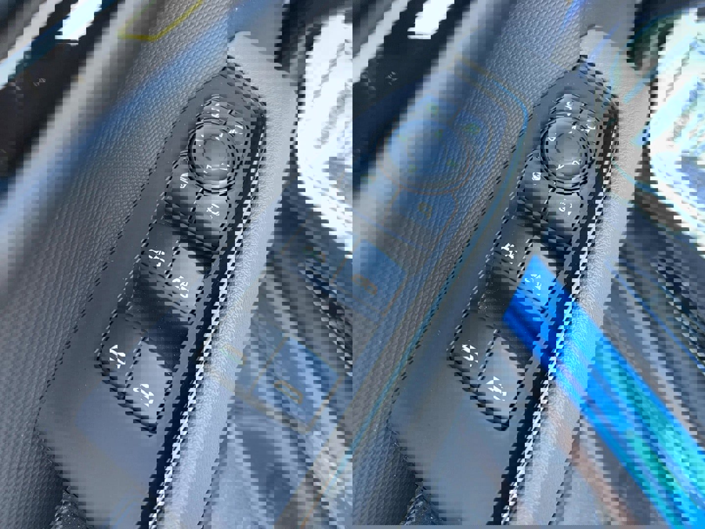 Used 2022 Chevrolet Silverado 1500 ZR2 image 14