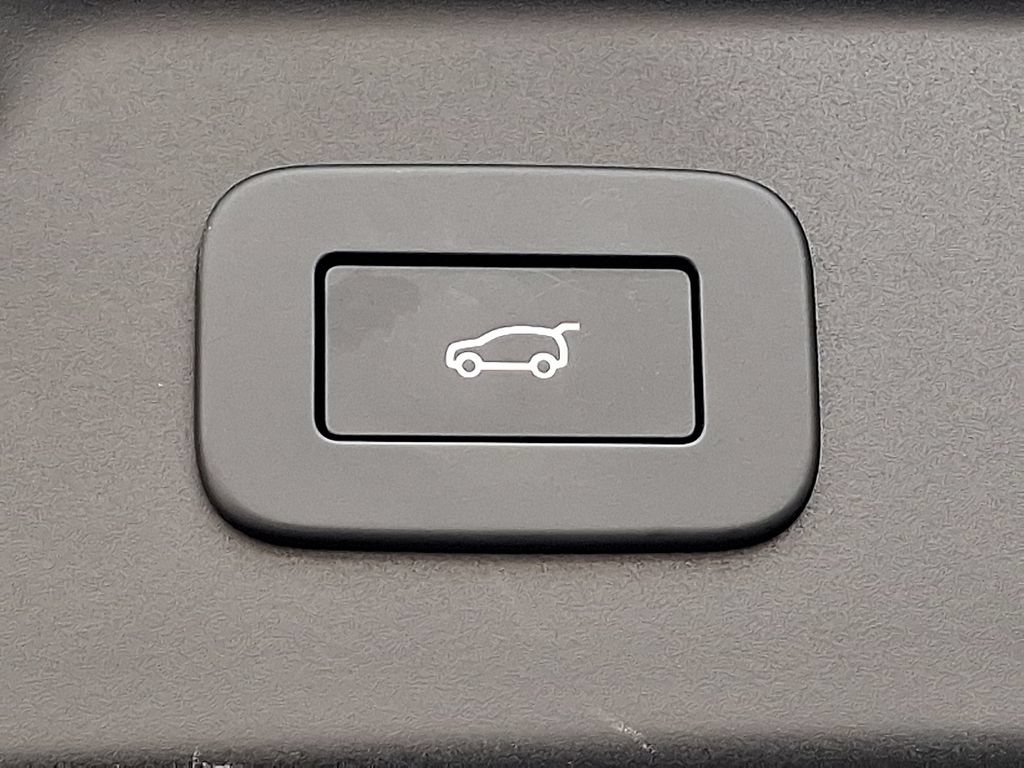 Certified 2026 Land Rover Range Rover Velar Dynamic SE AWD/4WD image 28
