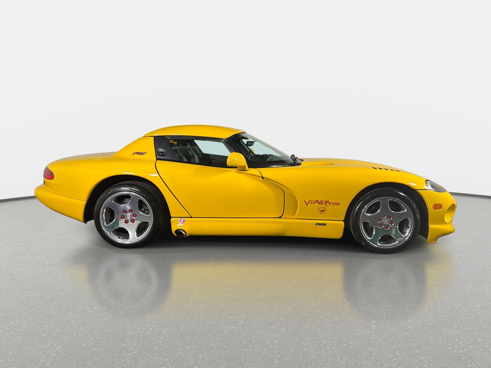 Used 2001 Dodge Viper RT/10 RWD image 2