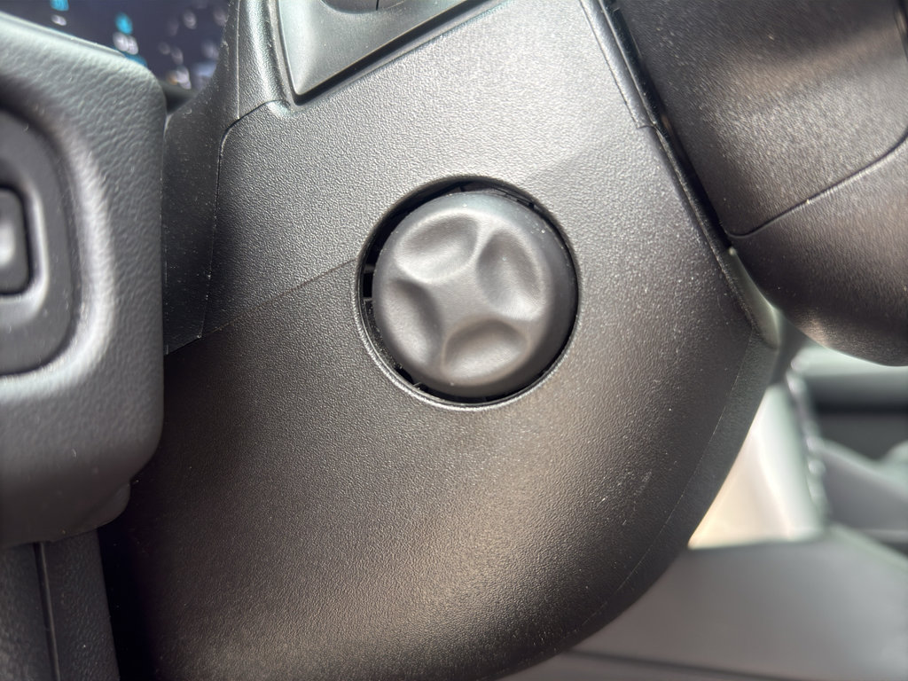 Used 2023 Chevrolet Tahoe Z71 w/ Luxury Package image 18