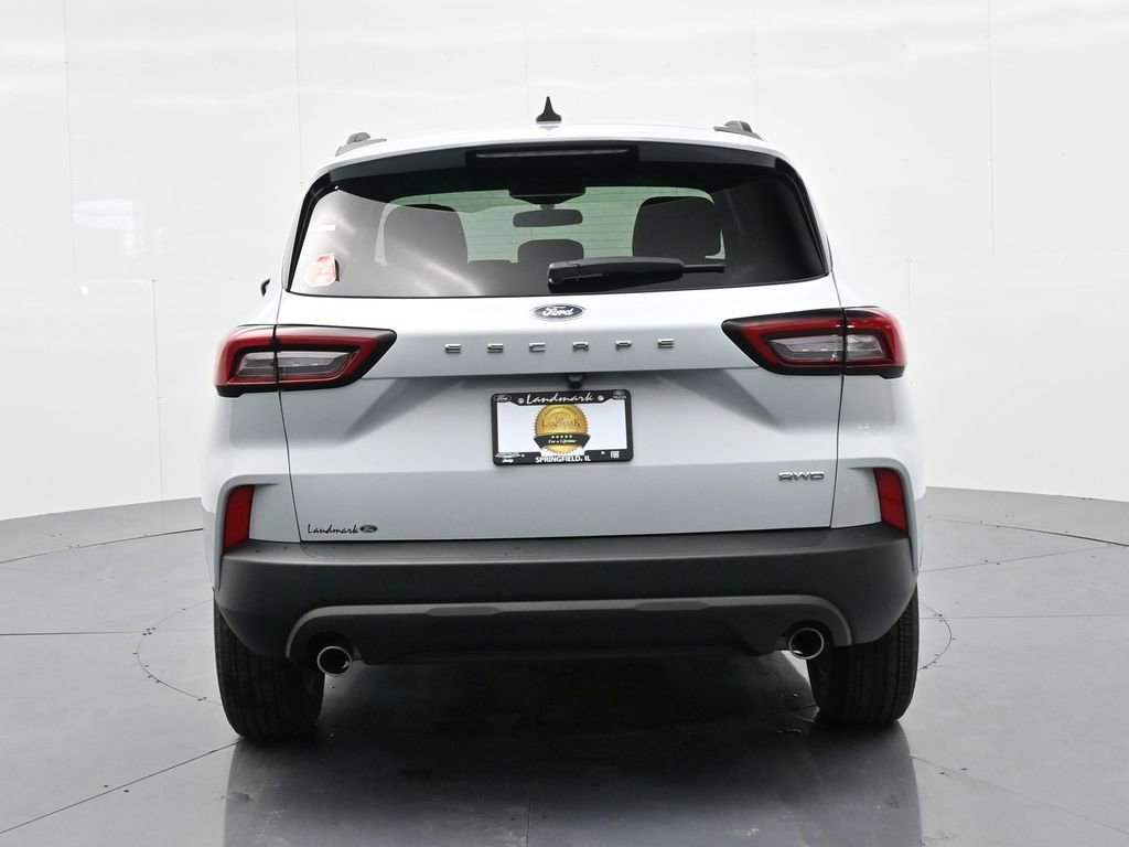 Used 2025 Ford Escape ST-Line image 7