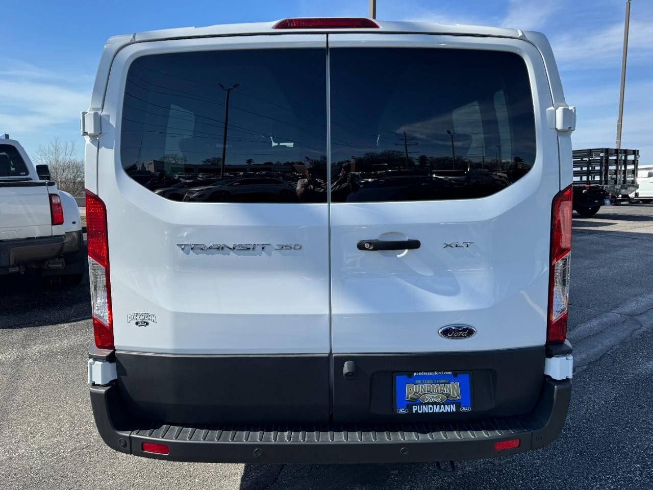 Used 2024 Ford Transit 350 XLT image 4