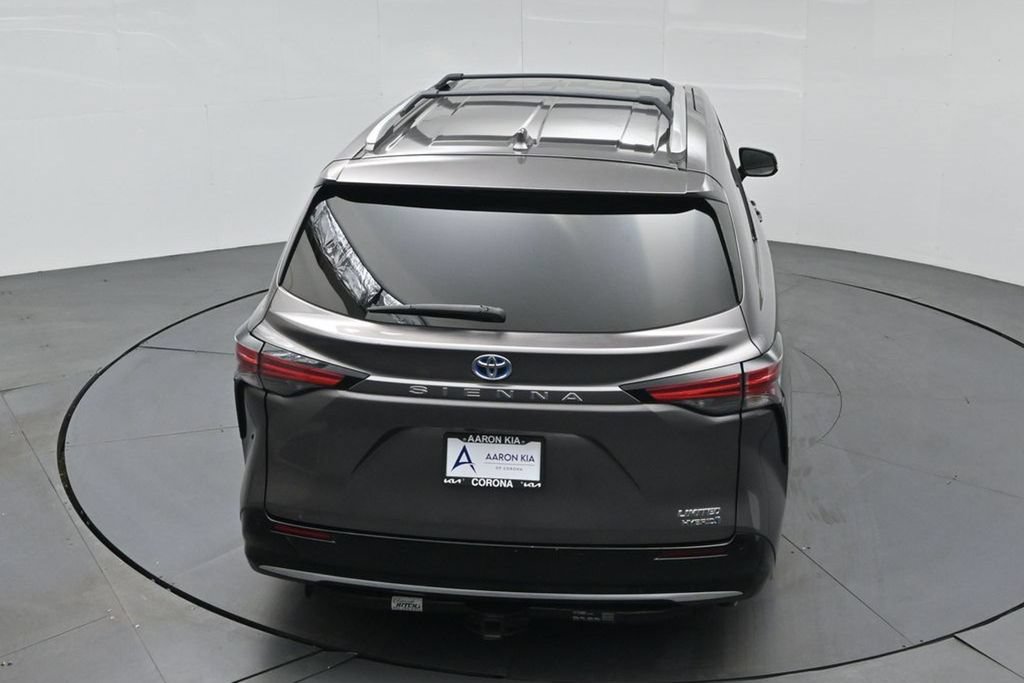Used 2021 Toyota Sienna Limited FWD image 47