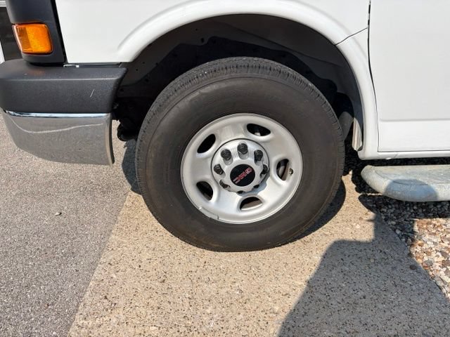 Used 2025 GMC Savana 2500 w/ Driver Convenience Package RWD image 18