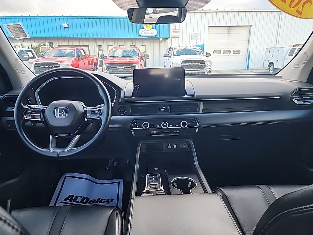 Used 2023 Honda Pilot Touring image 20