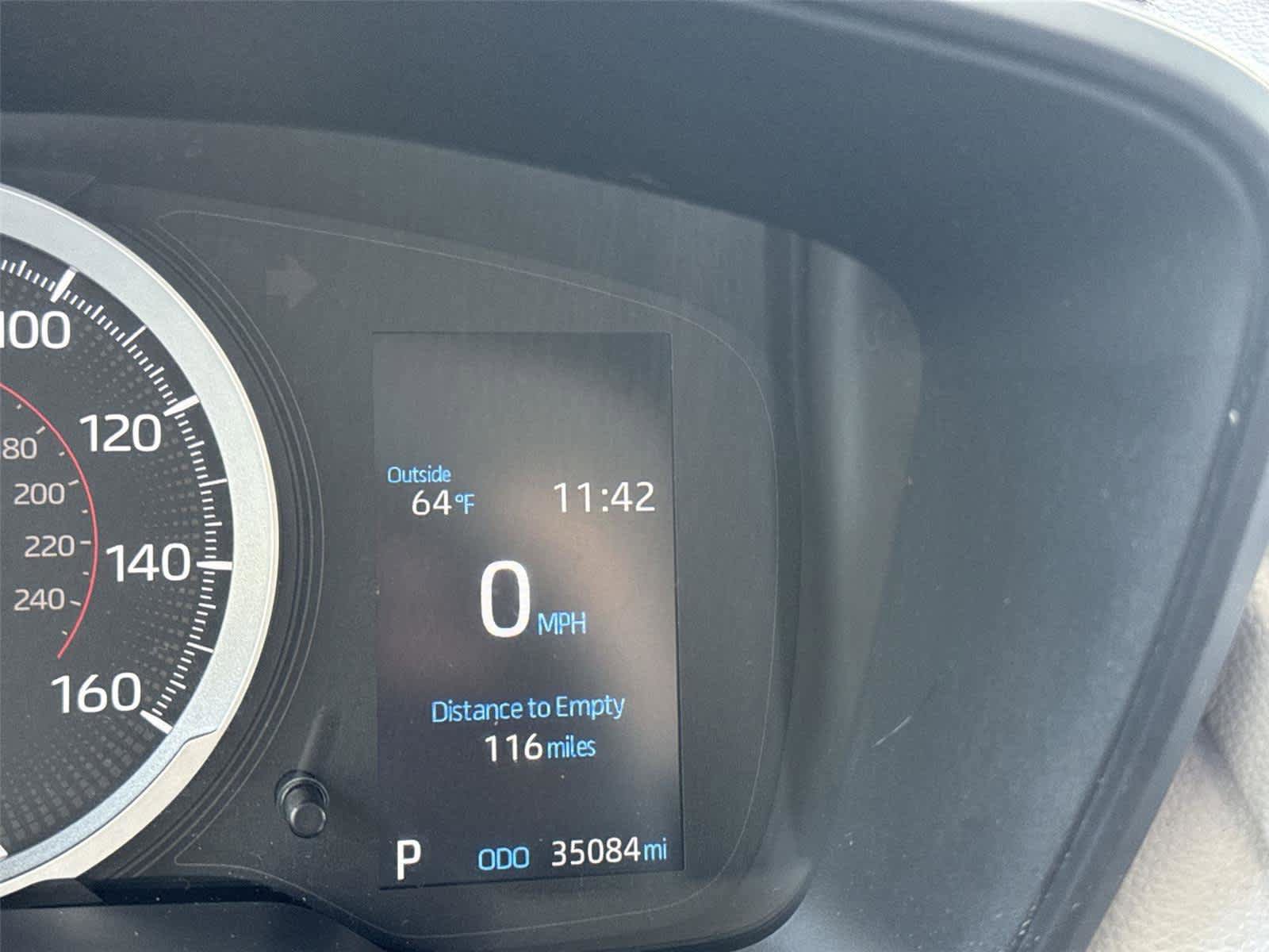 Used 2022 Toyota Corolla Cross LE image 29