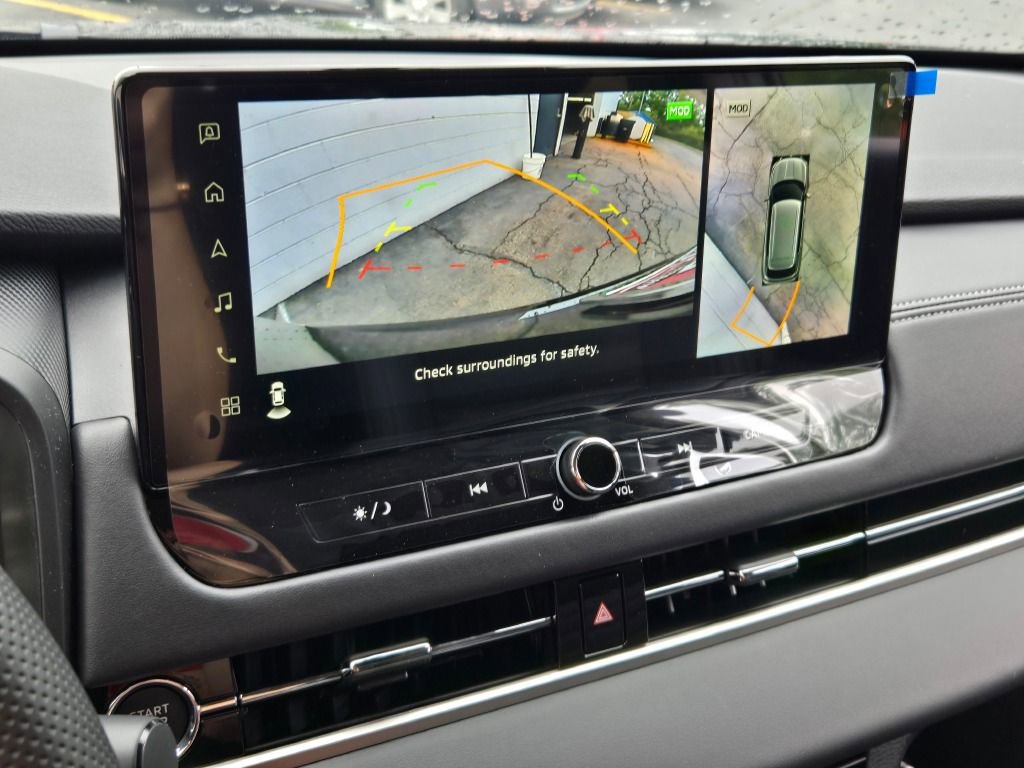 New 2025 Mitsubishi Outlander SE image 25