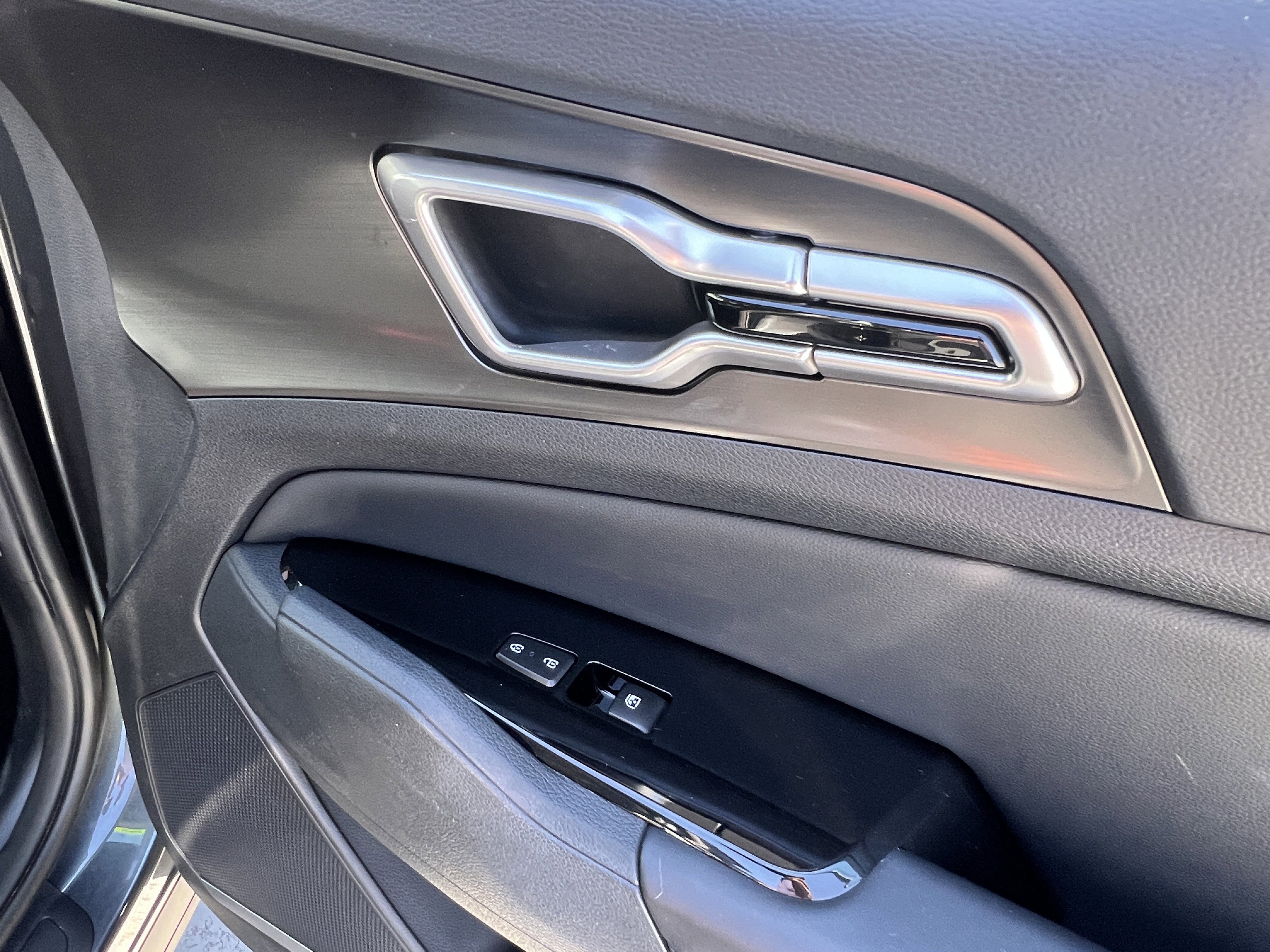 Used 2023 Kia Sportage EX image 19