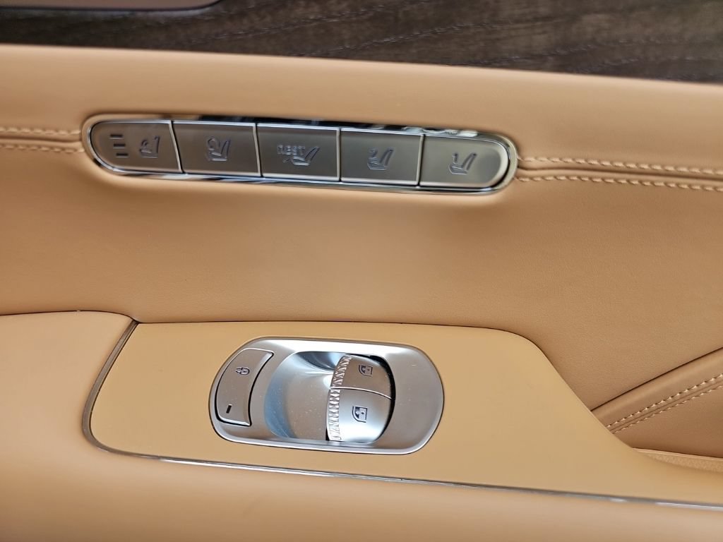 Used 2024 Genesis G90 3.5T AWD/4WD image 29