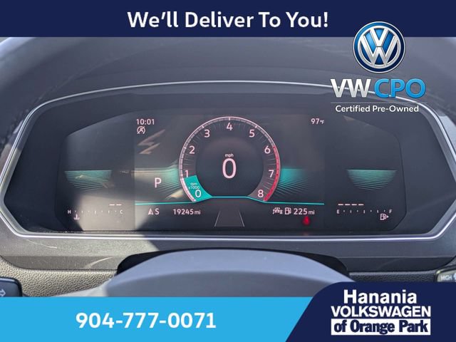 Certified 2024 Volkswagen Tiguan SE R-Line FWD image 32