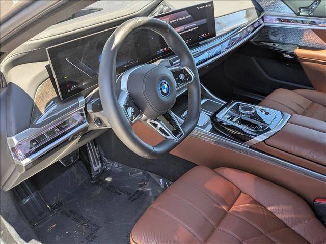 Used 2025 BMW 750e xDrive w/ Executive Package AWD/4WD image 10