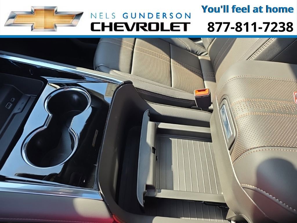 New 2026 Chevrolet Suburban High Country image 40