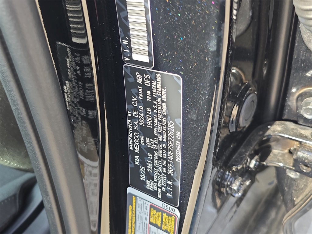 New 2025 Kia K4 LXS image 36