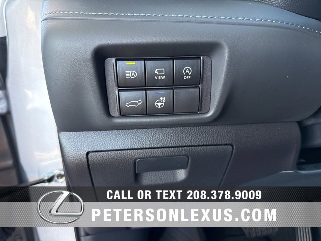 Used 2023 Toyota Highlander Platinum image 26