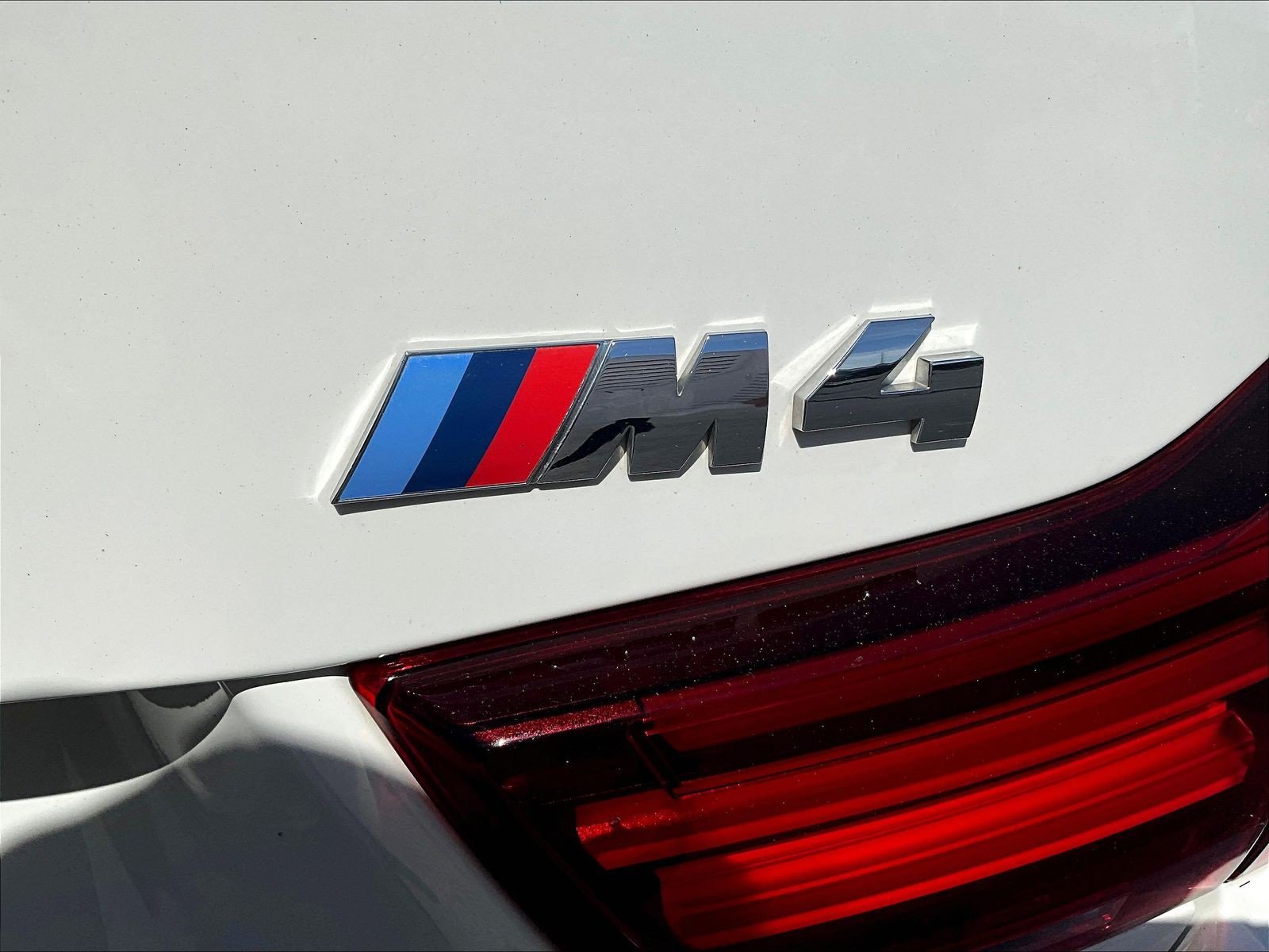 Used 2020 BMW M4 Convertible RWD image 24