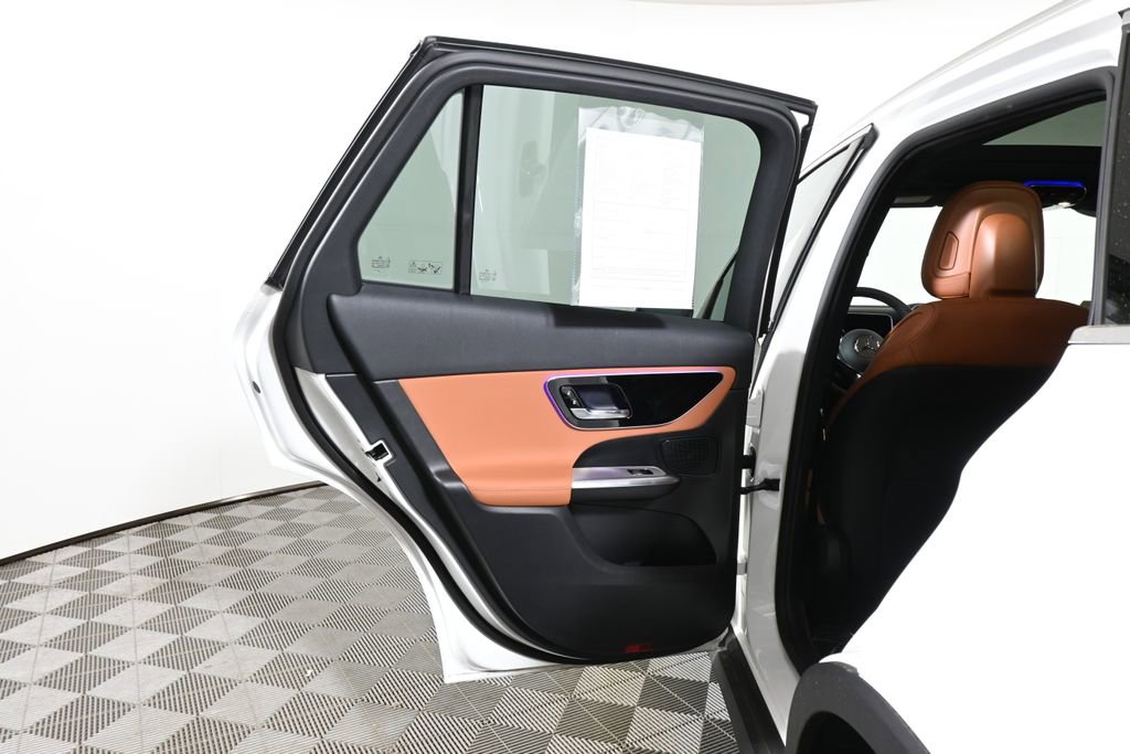 Certified 2026 Mercedes-Benz GLC 300 4MATIC image 31