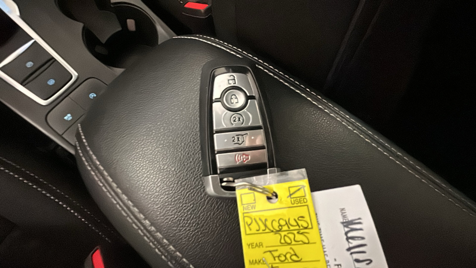 Used 2025 Ford Escape Active AWD/4WD image 24