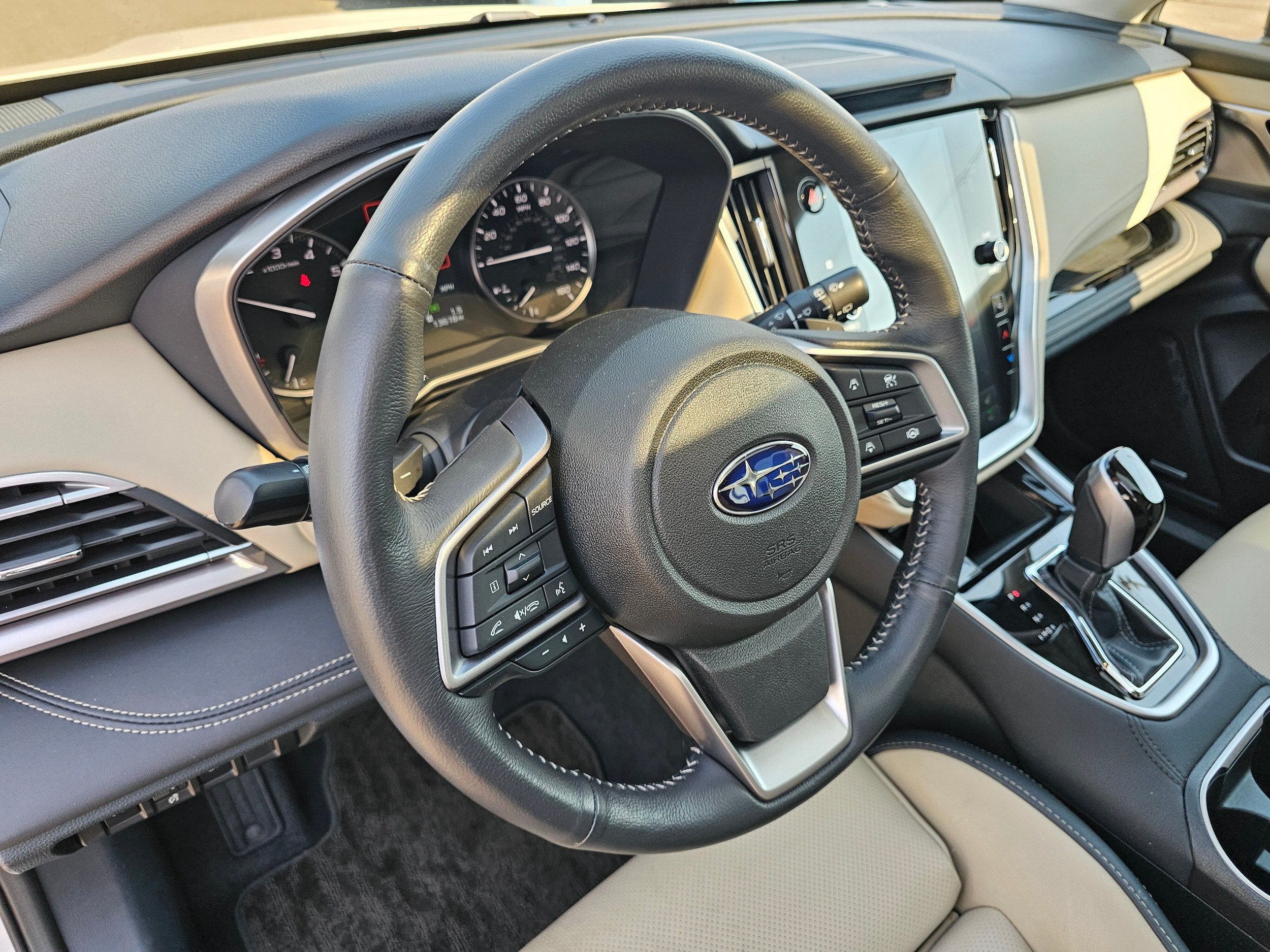 Used 2025 Subaru Outback Limited AWD/4WD image 25