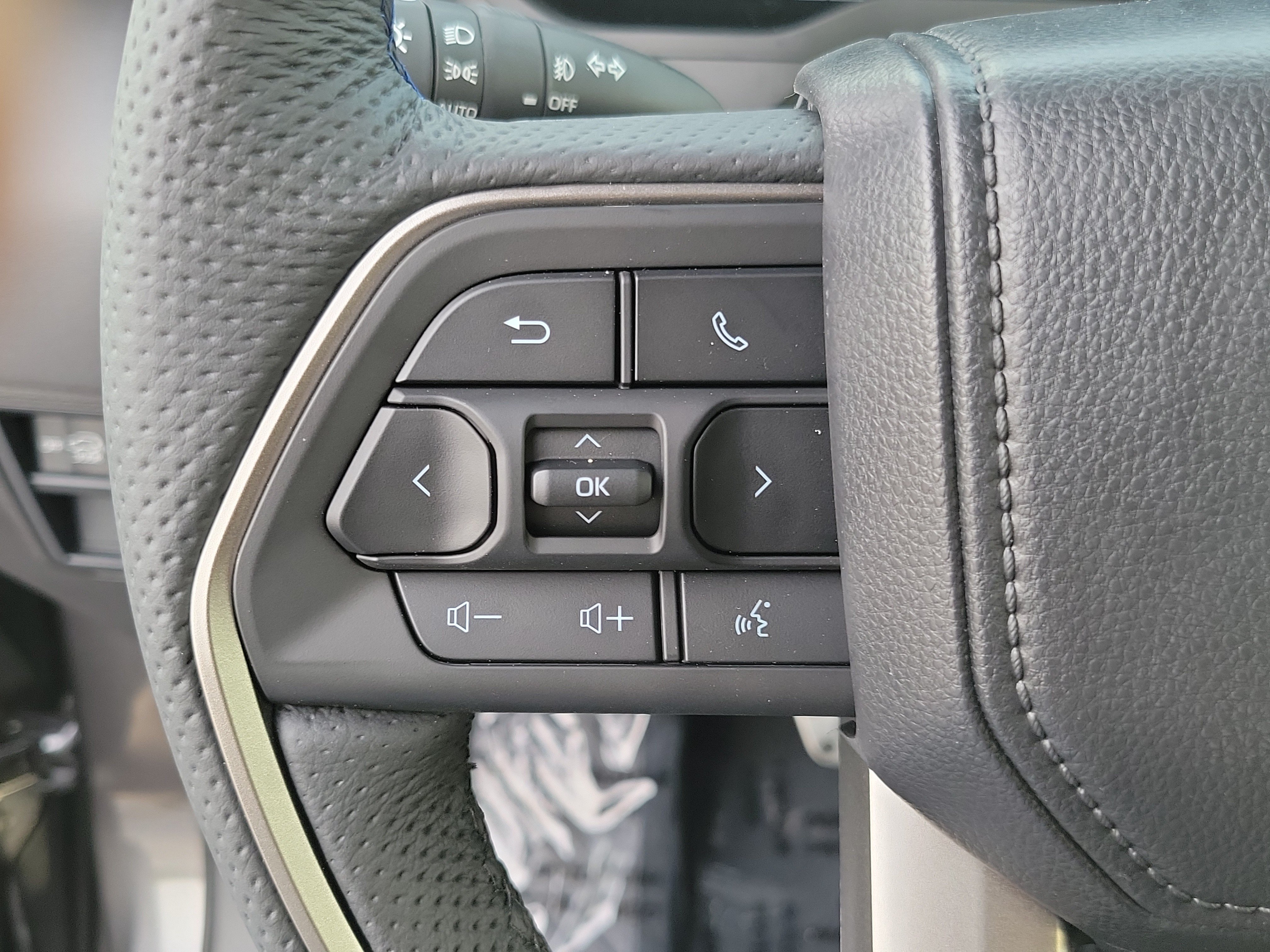 New 2026 Toyota Sequoia Platinum AWD/4WD image 23