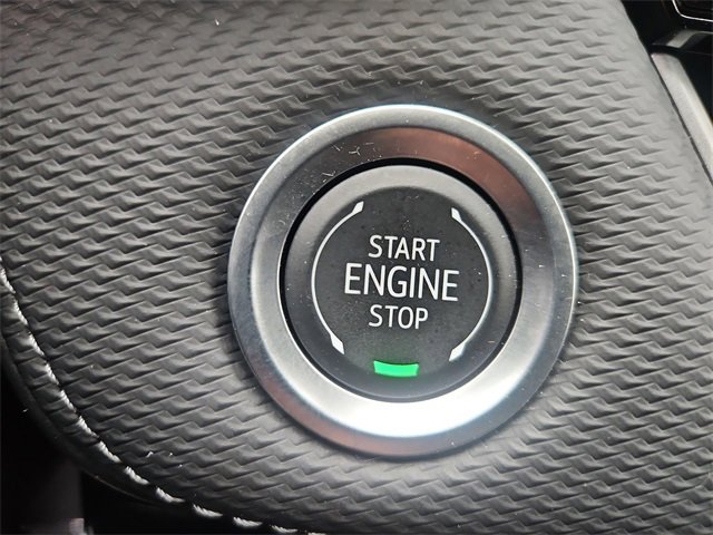 Used 2025 Chevrolet Equinox LT w/ Midnight Edition image 17