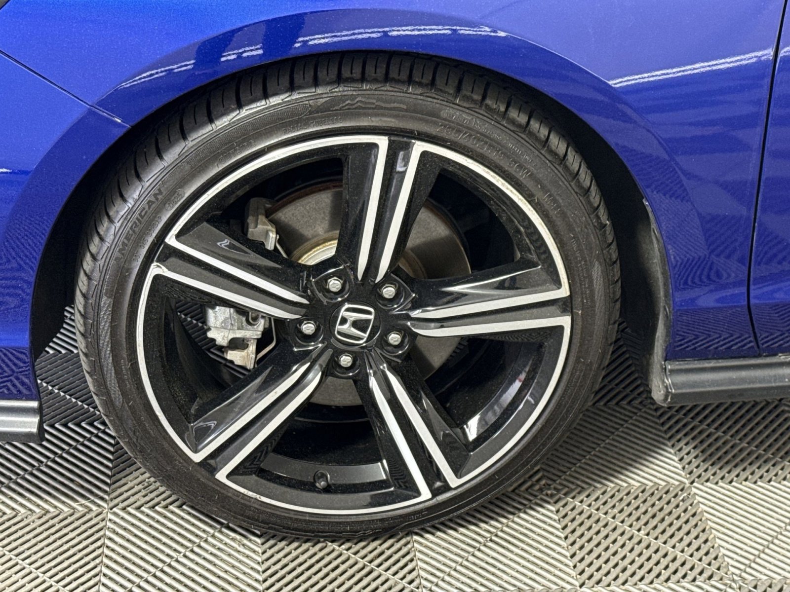 Used 2023 Honda Accord Sport image 12