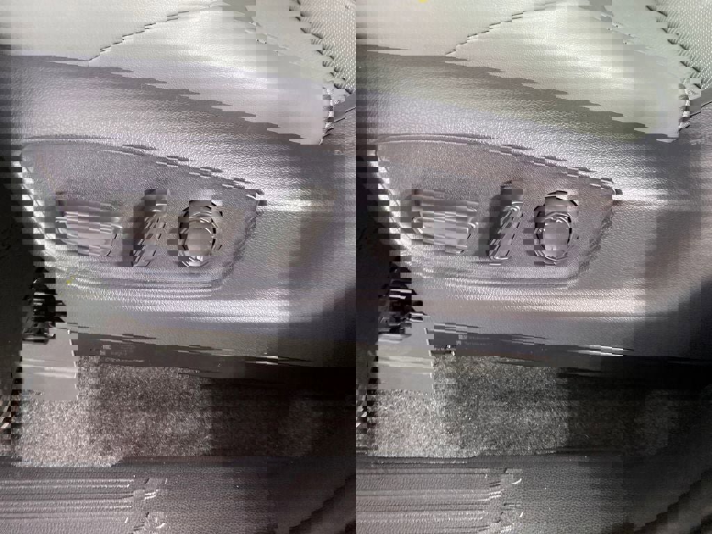 New 2025 Toyota Tacoma Trailhunter image 8