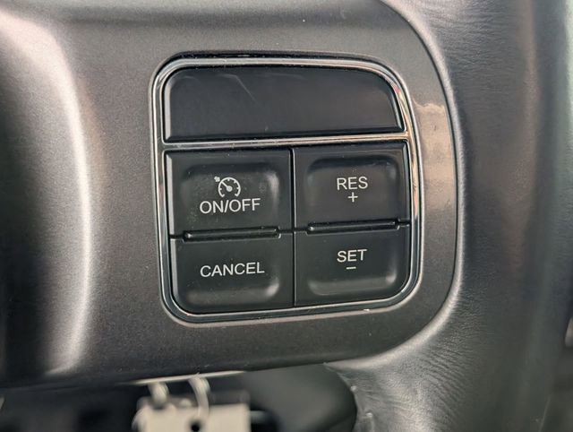 Used 2018 Jeep Wrangler Unlimited Sahara image 14