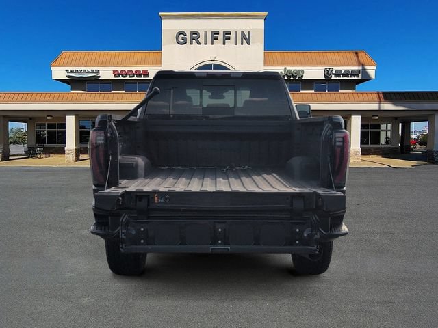 Used 2024 GMC Sierra 2500 AT4 w/ AT4 Preferred Package AWD/4WD image 8