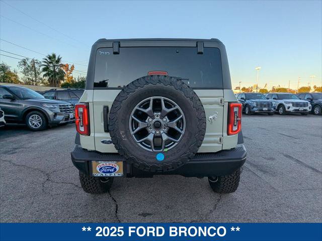 New 2025 Ford Bronco Badlands AWD/4WD image 4