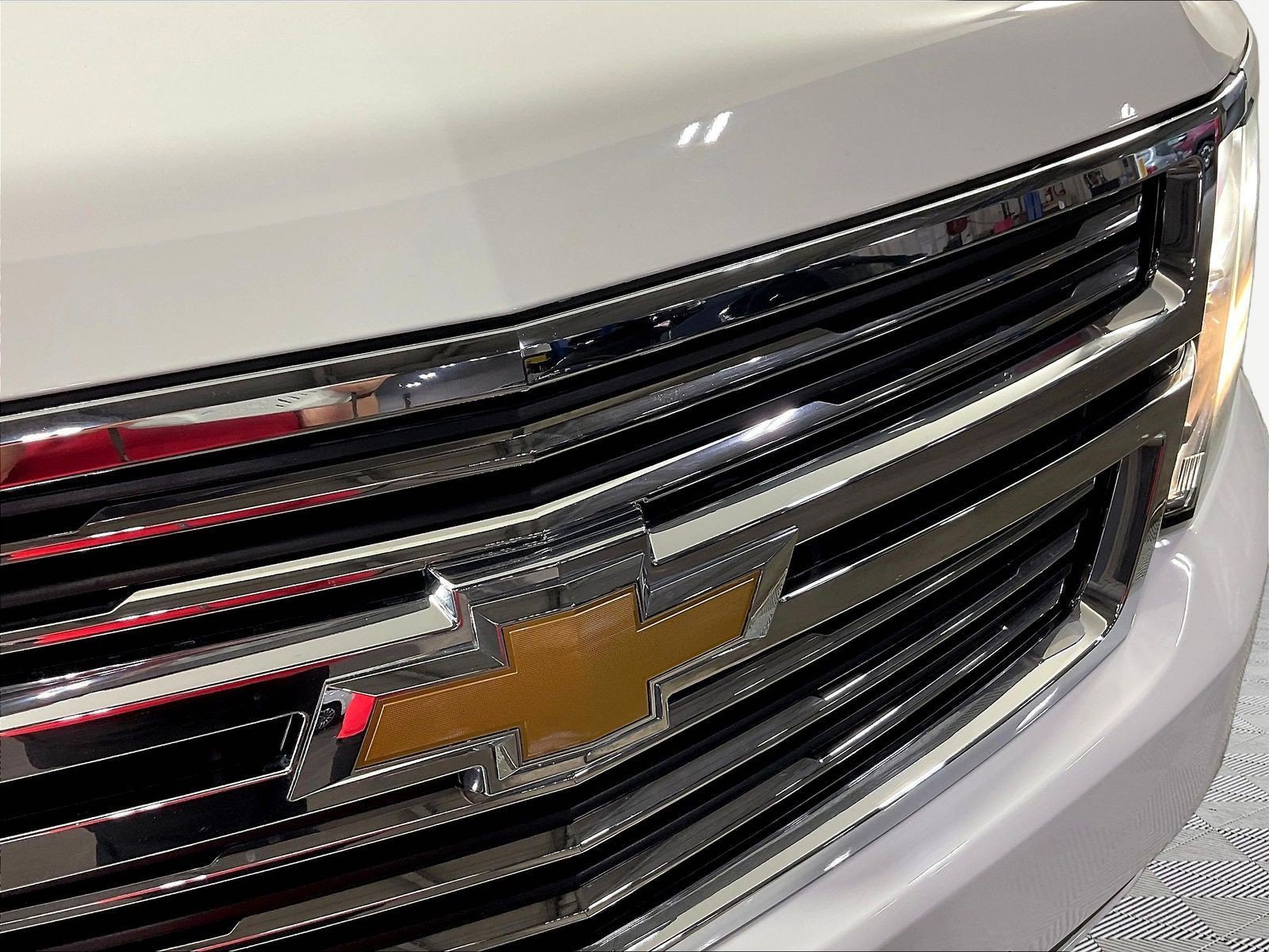 Used 2019 Chevrolet Tahoe Premier AWD/4WD image 33