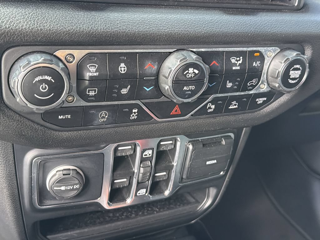 Used 2024 Jeep Wrangler Unlimited Sport AWD/4WD image 27
