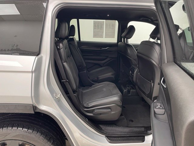 Used 2023 Jeep Grand Cherokee L Laredo AWD/4WD image 14
