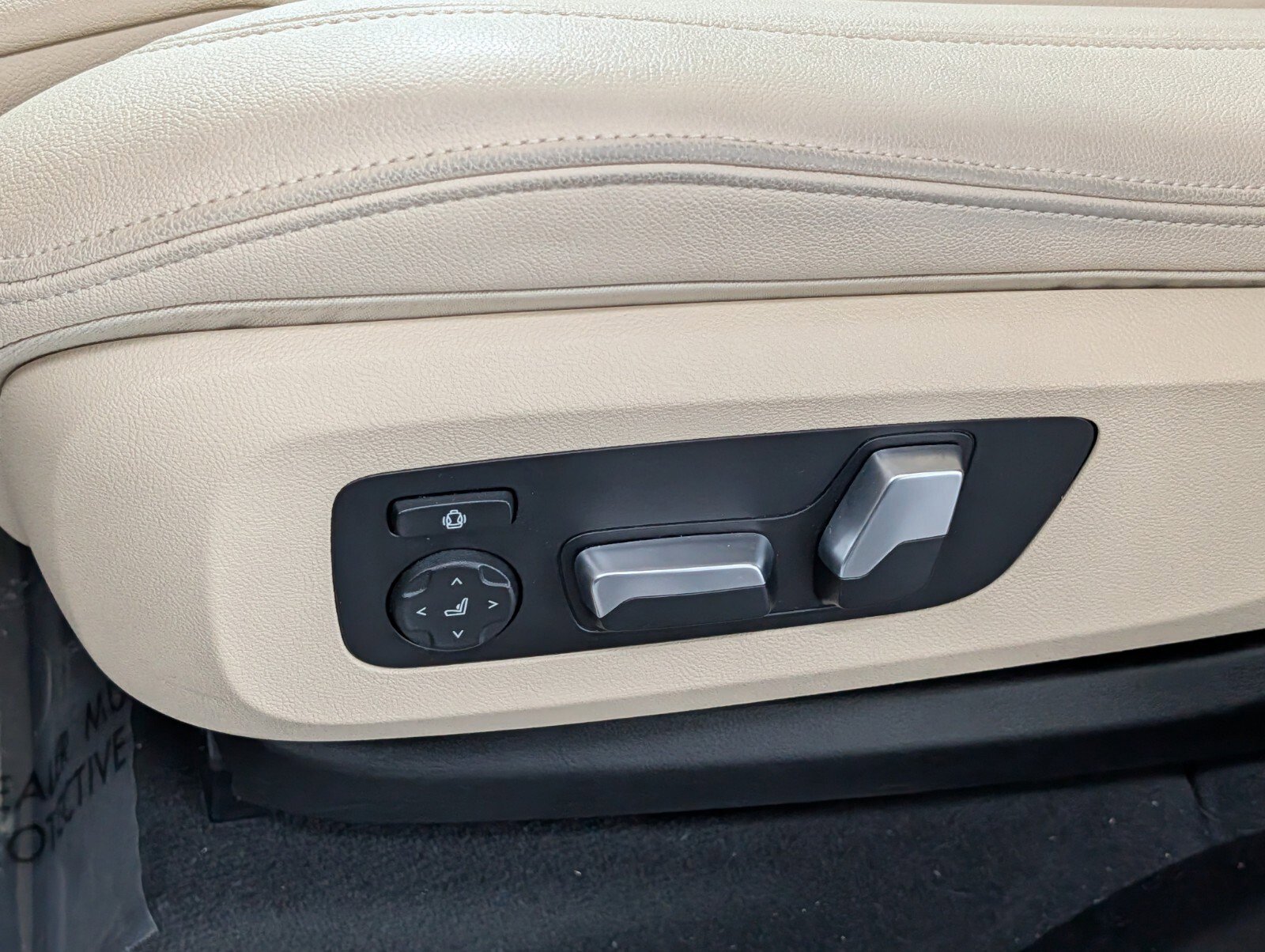 Used 2019 BMW X5 xDrive40i w/ Convenience Package image 10