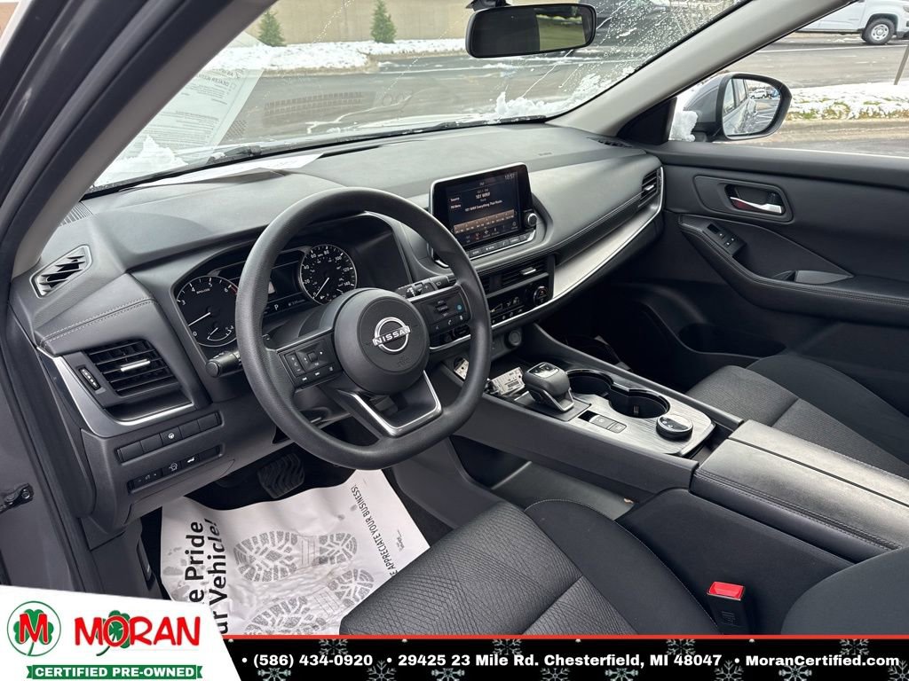 Used 2024 Nissan Rogue SV image 12