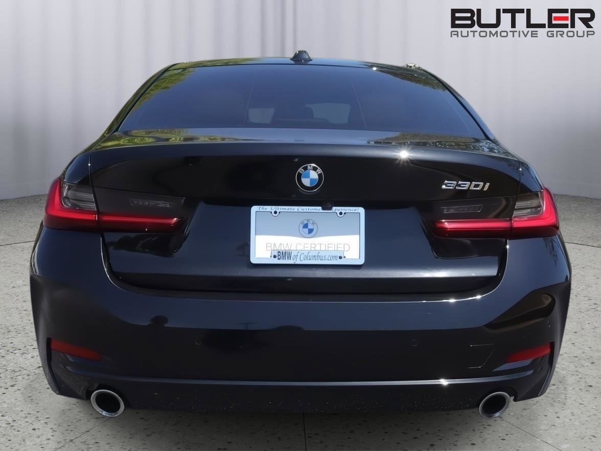 Used 2024 BMW 330i Sedan w/ Premium Package image 5