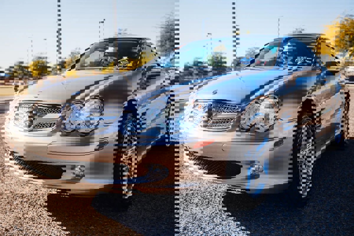 Used 2005 Mercedes-Benz SL 500 image 3