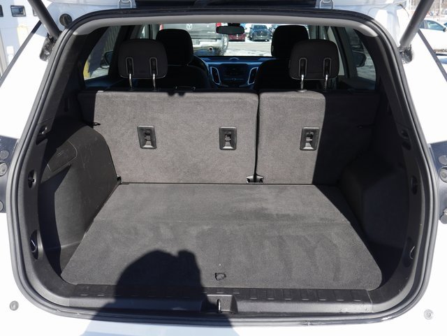 Used 2020 Chevrolet Equinox LT w/ Driver Convenience Package image 9