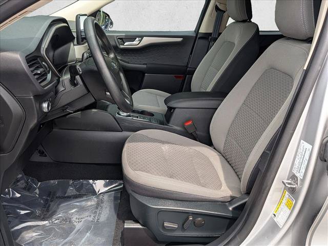 Used 2020 Ford Escape SE FWD image 15