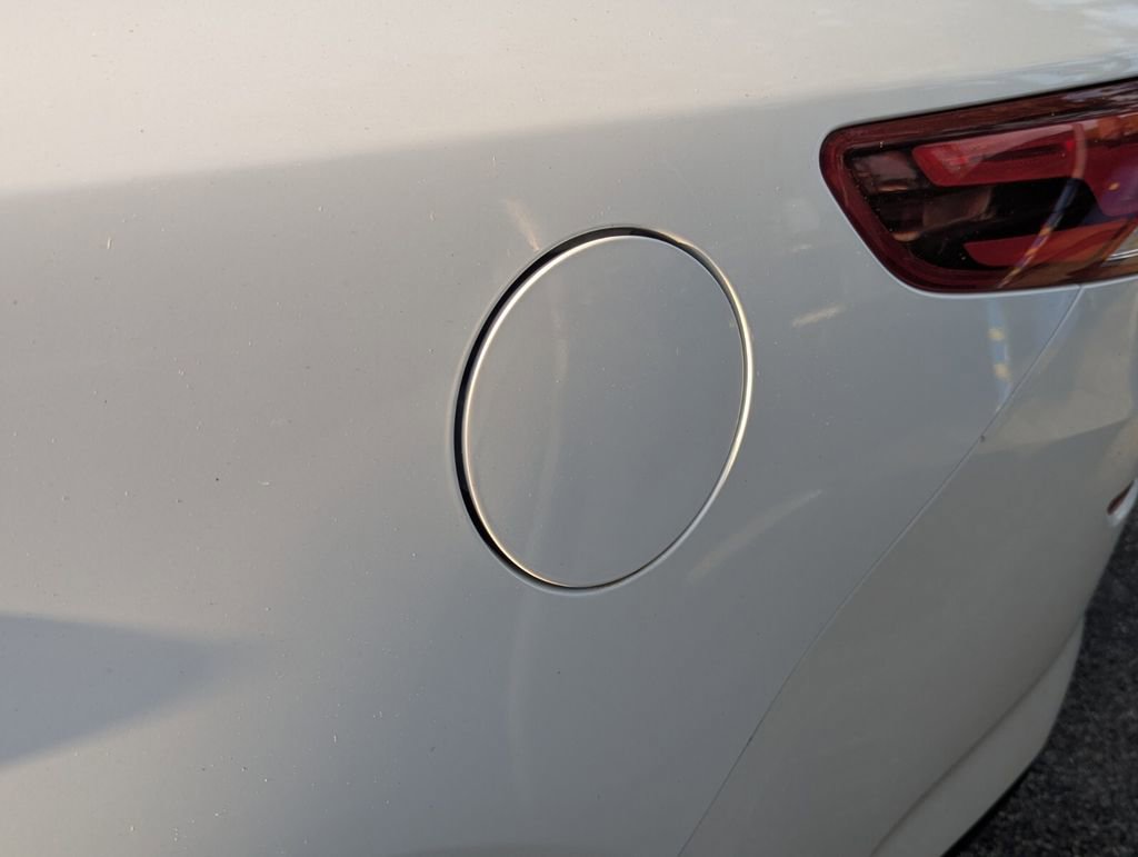 Used 2020 Kia Optima S image 11