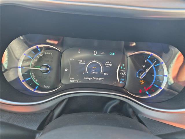 Used 2018 Chrysler Pacifica Limited w/ Advanced Safetytec Group FWD image 11