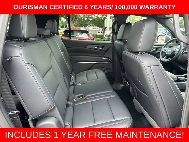 Used 2025 Chevrolet Traverse LT w/ Driver Confidence Package FWD image 12