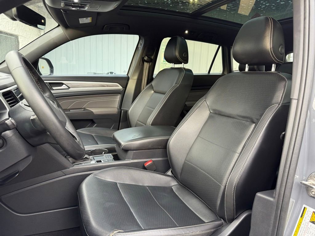 Used 2022 Volkswagen Atlas Cross Sport SE w/ Panoramic Sunroof Package image 7