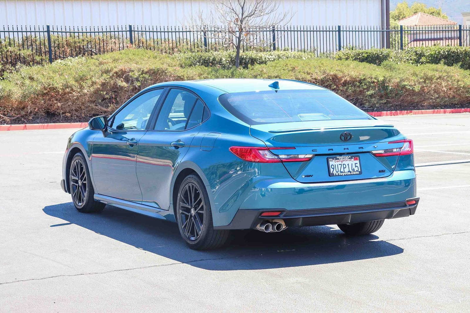 Certified 2025 Toyota Camry SE FWD image 5