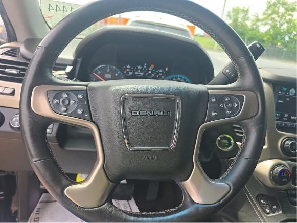 Used 2018 GMC Yukon Denali w/ Open Road Package AWD/4WD image 5