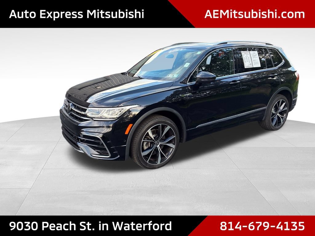 Used 2024 Volkswagen Tiguan SEL R-Line AWD/4WD image 3