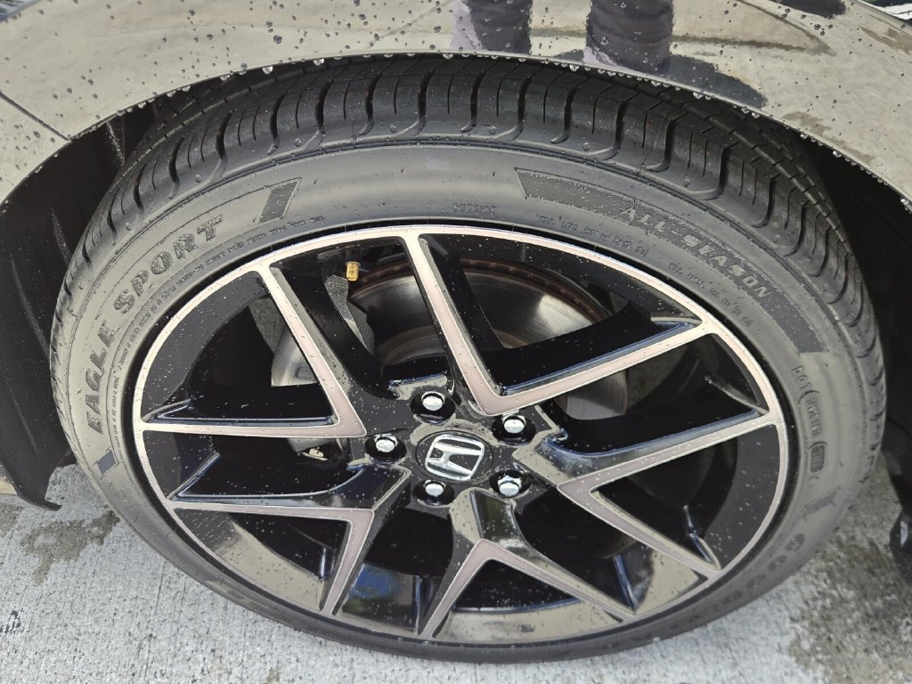 Certified 2024 Honda Civic Sport Touring image 9
