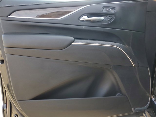 Used 2023 Cadillac Escalade Premium Luxury Platinum image 15